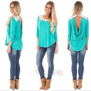 Peach Love Emerald Top w/Open Back & Lace Detail M